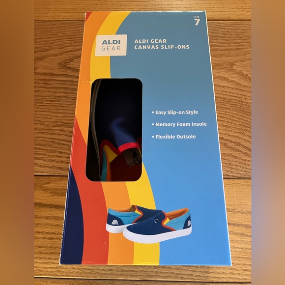 Canvas Slip-Ons ALDI Gear - Picture 4 of 16